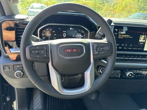 New 2026 GMC Sierra 1500 Elevation image 11