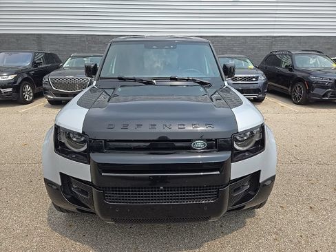 Certified 2024 Land Rover Defender 130 X AWD/4WD image 2