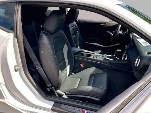 Used 2024 Chevrolet Camaro LT RWD image 8