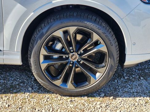New 2025 Audi Q7 3.0T Premium Plus image 12