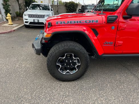 Used 2023 Jeep Wrangler Unlimited Rubicon 4xe AWD/4WD image 26