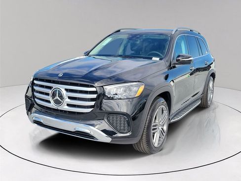 New 2026 Mercedes-Benz GLS 450 4MATIC image 3