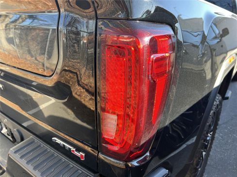 Used 2023 GMC Sierra 2500 AT4 w/ Gooseneck/5TH Wheel Package image 14