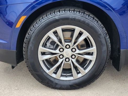 Used 2023 Cadillac XT5 Premium Luxury image 17