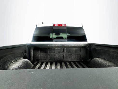 Used 2015 RAM 1500 Outdoorsman image 31