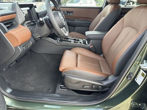 Used 2026 Subaru Outback Touring AWD/4WD image 17