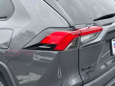 Used 2023 Toyota RAV4 XLE AWD/4WD image 8