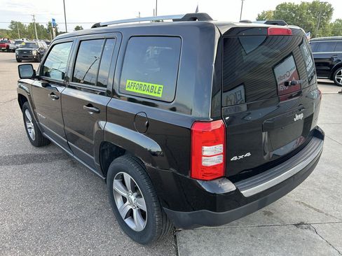 Used 2017 Jeep Patriot High Altitude AWD/4WD image 7