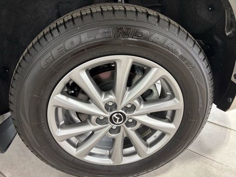 Certified 2025 MAZDA CX-5 AWD 2.5 S w/ Preferred Package image 11