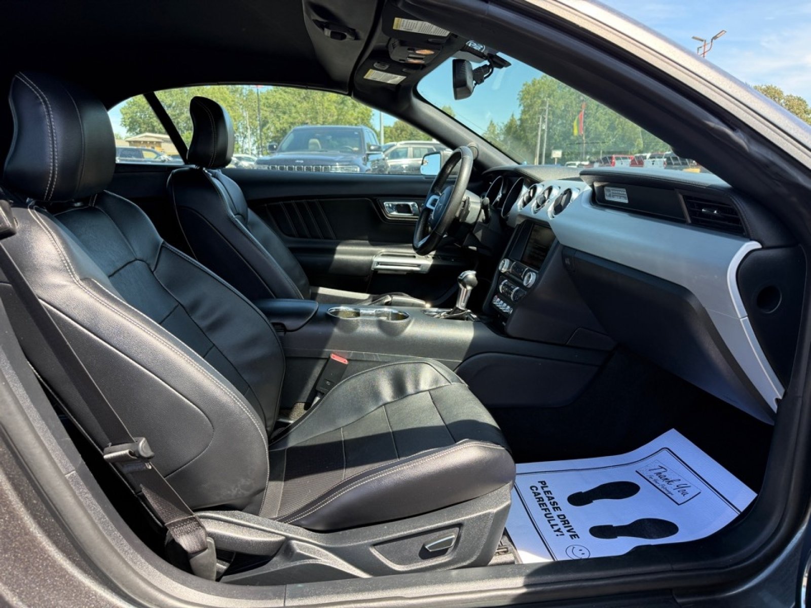 Used 2015 Ford Mustang Premium RWD image 23