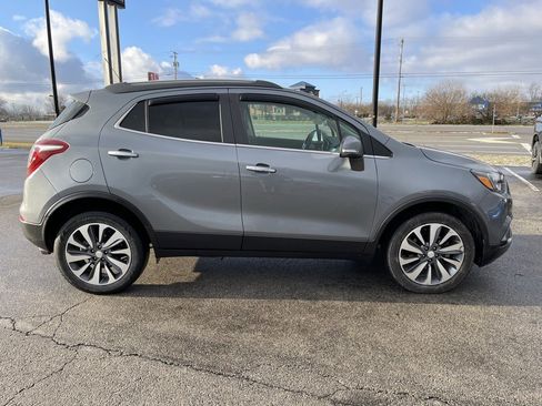 Used 2019 Buick Encore Essence image 4