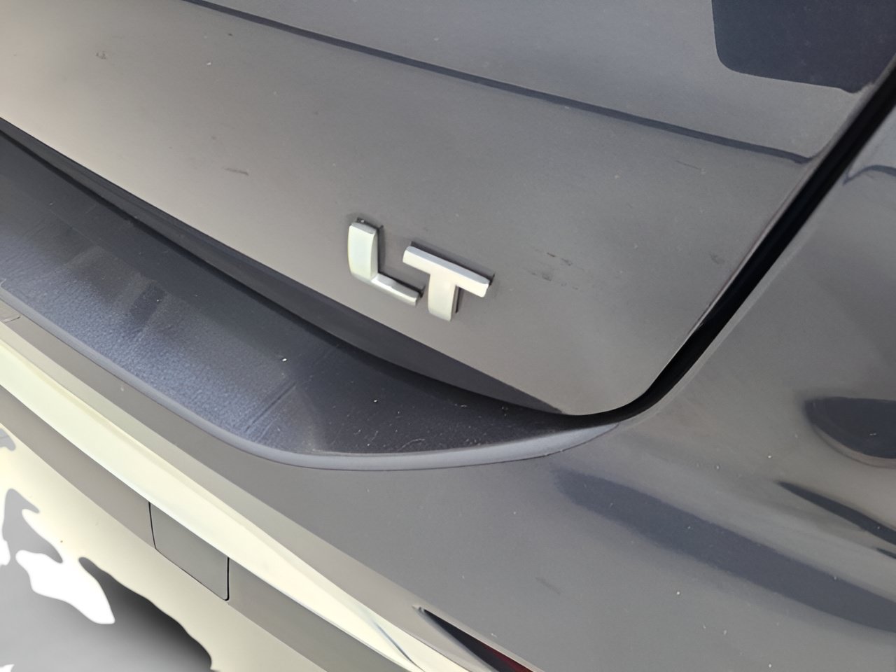 Used 2018 Chevrolet Equinox LT FWD image 8