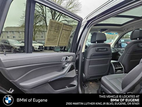 Used 2019 BMW X7 xDrive50i w/ Premium Package AWD/4WD image 19