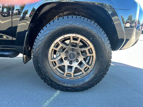 Certified 2023 Toyota 4Runner 40th Anniversary SE image 32