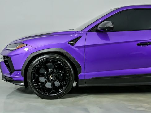 Used 2023 Lamborghini Urus Performante image 13