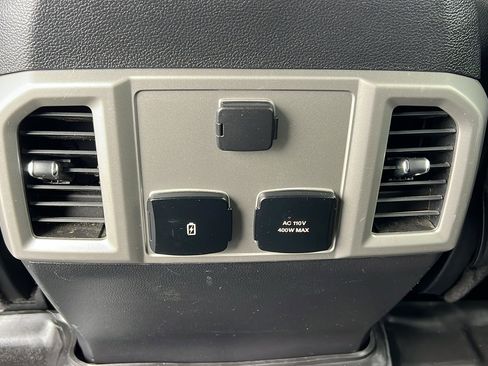 Used 2017 Ford F150 Lariat image 14