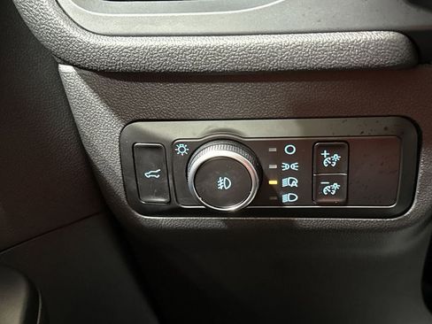 Used 2025 Ford Escape Platinum image 18