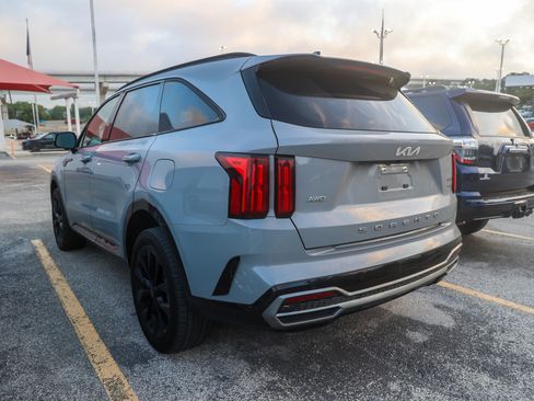 Used 2022 Kia Sorento SX AWD/4WD image 10