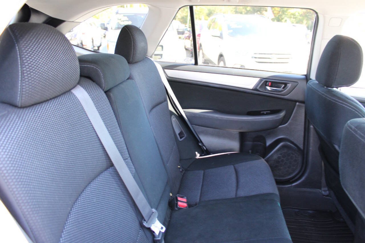 Used 2017 Subaru Outback 2.5i Premium AWD/4WD image 22