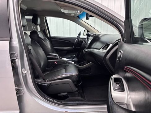 Used 2019 Dodge Journey GT AWD/4WD image 12