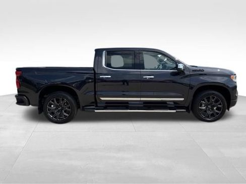 Certified 2023 Chevrolet Silverado 1500 High Country w/ High Country Premium Package AWD/4WD image 7