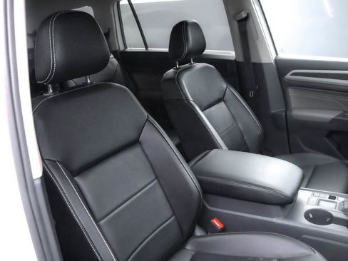 Used 2021 Volkswagen Atlas SE image 35