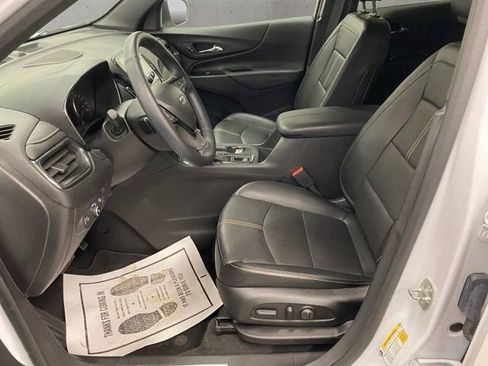 Used 2023 Chevrolet Equinox Premier image 16