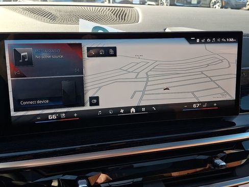 New 2026 BMW X7 M60i image 16