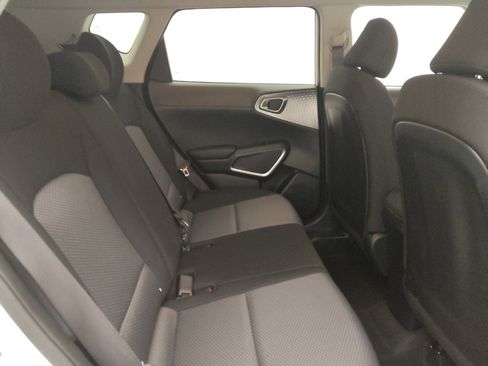 Used 2025 Kia Soul S image 19