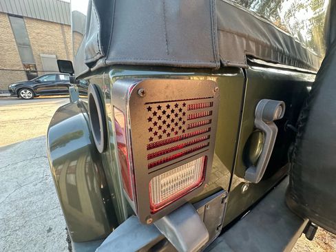 Used 2007 Jeep Wrangler Unlimited Sahara w/ Trailer Tow Group image 25