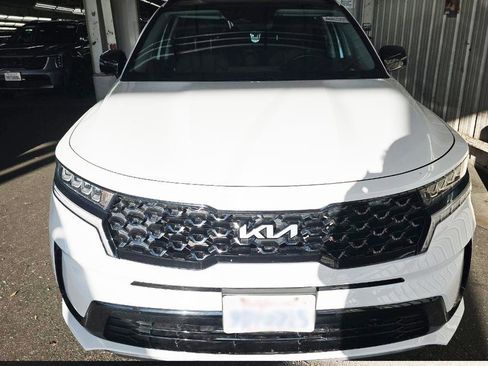 Used 2022 Kia Sorento S w/ Panoramic Sunroof Package FWD image 7