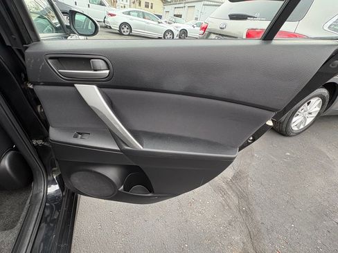 Used 2010 MAZDA MAZDA3 s Sport FWD image 14