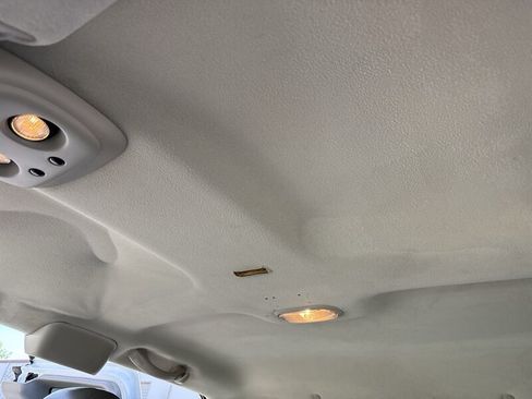 Used 2005 GMC Sierra 2500 SLE w/ Skid Plate Package AWD/4WD image 26