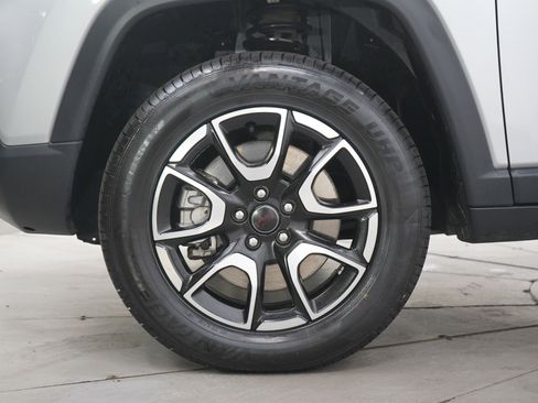 Used 2025 Jeep Compass Trailhawk AWD/4WD image 27