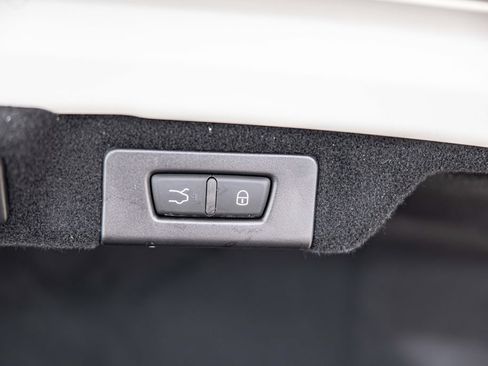 Used 2023 Maserati Quattroporte Modena Q4 AWD/4WD image 18