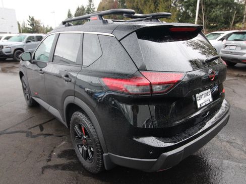 Certified 2025 Nissan Rogue SV AWD/4WD image 5