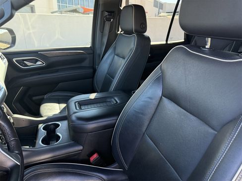 Used 2021 Chevrolet Tahoe Premier w/ Premium Package image 8