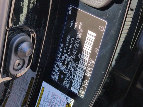 Used 2023 Lexus LX 600 F Sport image 33