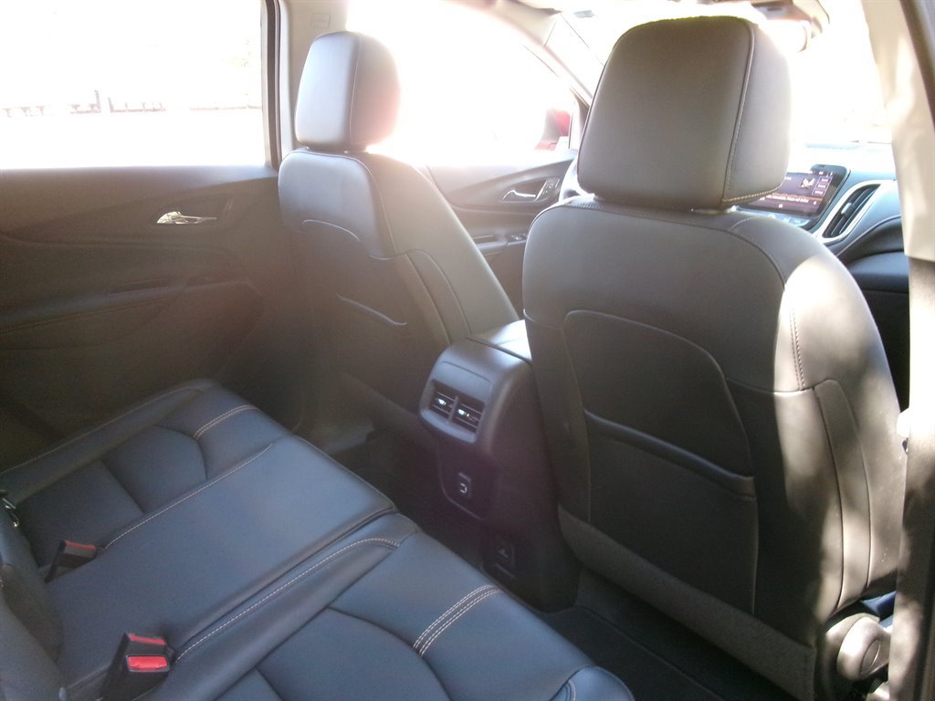 Used 2022 Chevrolet Equinox Premier FWD image 23