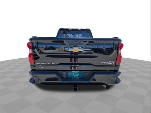 Certified 2022 Chevrolet Silverado 2500 High Country w/ Safety Package II image 5