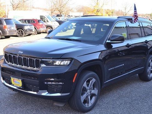 New 2025 Jeep Grand Cherokee L Limited w/ Luxury Tech Group II image 4