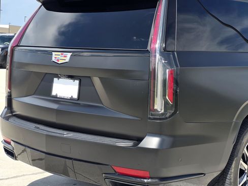 Certified 2024 Cadillac Escalade ESV Sport Platinum RWD image 11