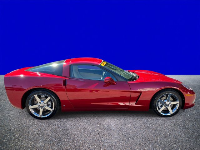 Used 2008 Chevrolet Corvette Coupe w/ Preferred Equipment Group RWD image 2