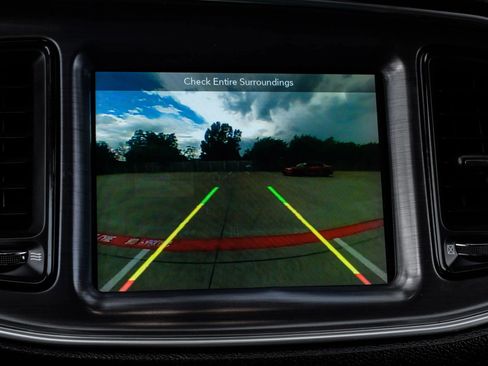 Used 2018 Dodge Challenger R/T w/ Driver Convenience Group RWD image 28