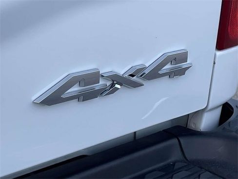 Used 2024 RAM 2500 Tradesman w/ Chrome Appearance Group image 12