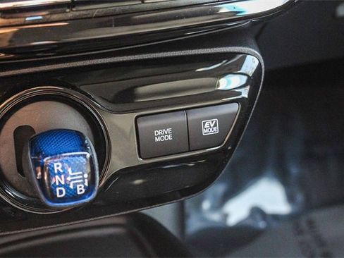 Used 2021 Toyota Prius LE w/ Carpet Mat Package (TMS) image 33