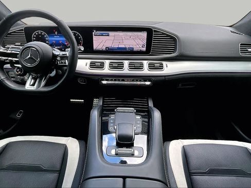 Used 2025 Mercedes-Benz GLE 63 AMG S image 16
