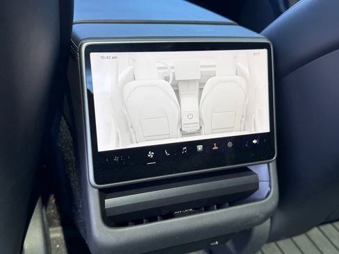 Used 2025 Tesla Model 3 Long Range RWD image 11