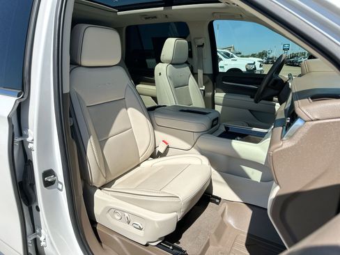 Used 2022 GMC Yukon Denali image 26