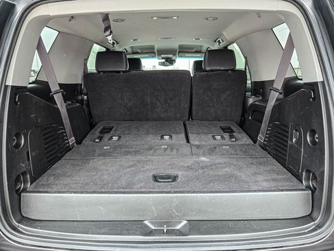 Used 2017 Chevrolet Tahoe LS w/ All-Season Package image 33